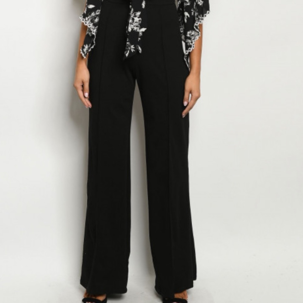 ❤️LAST S NEW Black White Ruffle Jumpsuit - Picture 4 of 8